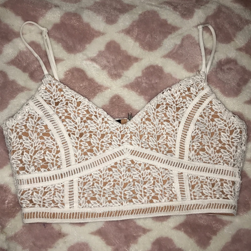 Kendall & Kylie lace crop tank